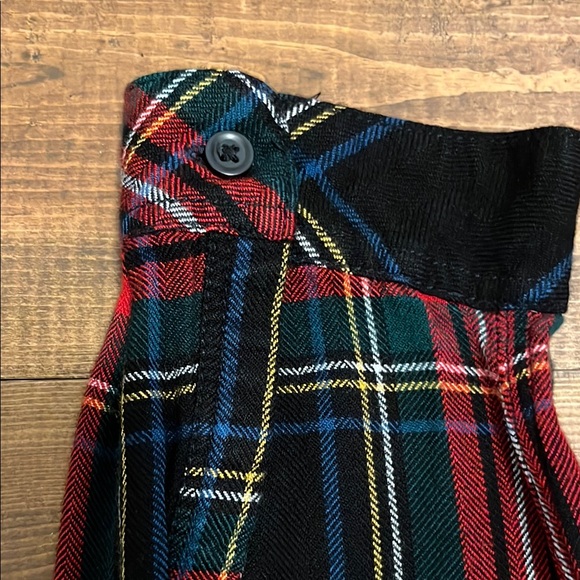 Women's Red and Black Plaid Shirt - Picture 5 of 9